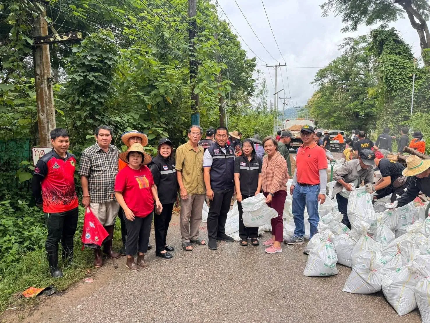 อบจ.เชียงใหม่ เร่งซ่อมแซมสะพานห้วยโจ้-ป่าม่วง หลังถูกพายุซัดเสียหาย