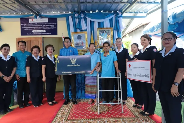 รองผู้ว่าฯ ยโสธร ส่งมอบ บ้านกาชาดเฉลิมพระเกียรติฯ ๒ ครอบครัวผู้ยากไร้ สร้างรอยยิ้ม-คุณภาพชีวิตใหม่ในพื้นที่อำเภอไทยเจริญ