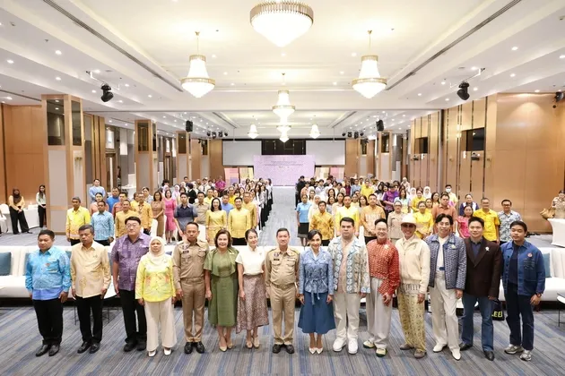 ปลัดกระทรวงมหาดไทย เปิดประชุมเชิงปฏิบัติการเผยแพร่พระอัจฉริยภาพ เจ้าฟ้าสิริวัณณวรีฯ ด้านการยกระดับและพัฒนาผ้าและหัตถกรรมไทยในภาคใต้ มุ่งเสริมศักยภาพผู้ประกอบการสู่การต่อยอดระดับสากล