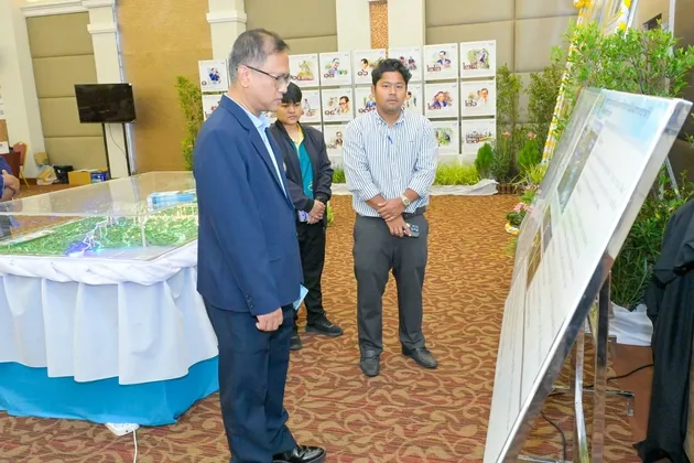 ๑๐ ก ย กปร ร่วมกับกระทรวงมหาดไทย จัดประชุมเชิงปฏิบัติการเพื่อเพิ่มประสิทธิภาพการประสานแผนพัฒนาพื้นที่ด้วยกระบวนการ One plan ในการขับเคลื่อนโครงการอันเนื่องมาจากพระราชดำริ ในพื้นที่จังหวัดนครศรีธรรมราช เป็นวันที่ ๒