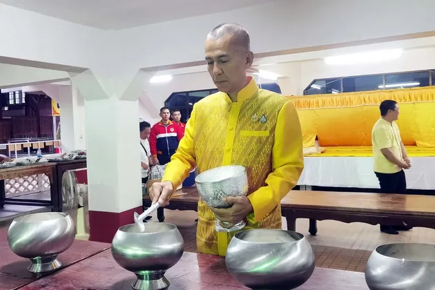 จังหวัดตราด เชิญชวนพุทธศาสนิกชนร่วมโครงการ ผู้ว่าฯ พาตักบาตร สืบสาน พระพุทธศาสนา รักษาศีล ๕ วันจันทร์ที่ ๑๕ ก.ย. นี้ ที่วัดแสนตุ้ง อำเภอเขาสมิง