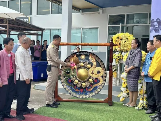 กลุ่มศิลปินต้นฝาง จัดนิทรรศการแสดงผลงานภาพถ่าย ใต้ร่มพระบารมี ๑๐๐ ปี อำเภอฝาง