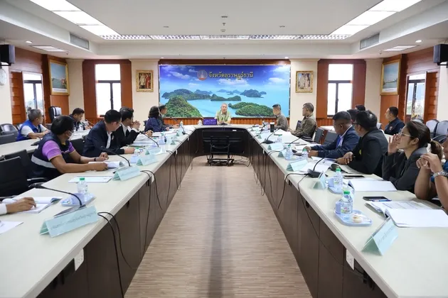 สุราษฎร์ธานีประชุมคณะทำงานปราบปรามธุรกิจนอมินี เดินหน้าคุมเข้มธุรกิจต่างชาติฝ่าฝืนกฎหมาย