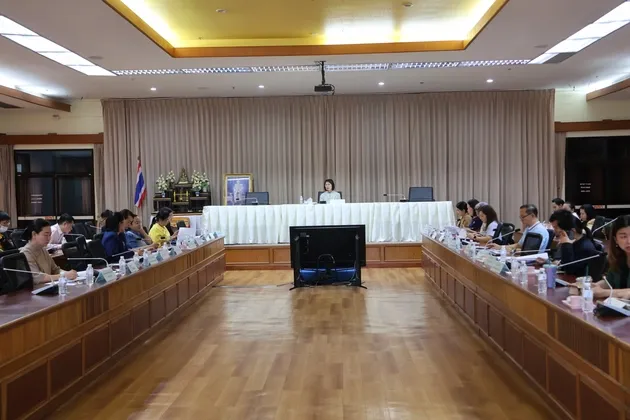 จังหวัดนครพนม จัดประชุมคณะกรรมการติดตามเร่งรัดการเบิกจ่ายและการใช้จ่ายเงินงบประมาณ