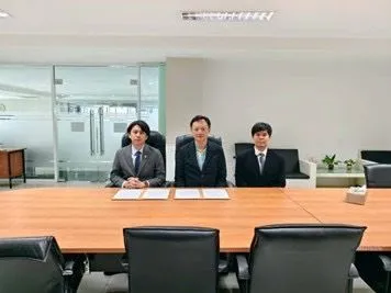 มทร.ล้านนา ร่วมลงนามบันทึกความร่วมมือกับเทศบาลเมืองบางแก้ว และ บจก. เอเชี่ยนแอสฟัลท์ พัฒนาพื้นที่ถนนต้นแบบ ๑๕,๐๐๐ ตารางเมตร ส่งเสริมการเรียนรู้ด้านนวัตกรรมยางแอสฟัลต์รีไซเคิล