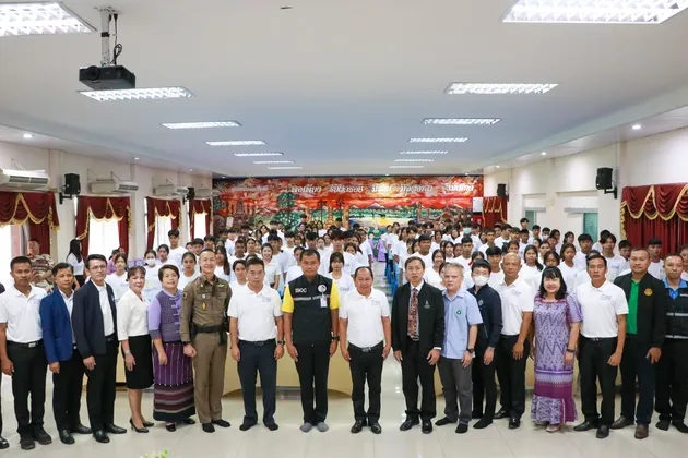 พิธีเปิดการอบรมโครงการขับเคลื่อนการพัฒนาจังหวัดสุโขทัย ด้านการเสริมสร้างความมั่นคง ปลอดภัยในชีวิตและทรัพย์สิน ยุวสิงห์มหาดไทย จังหวัดสุโขทัย ประจำปีงบประมาณ พ.ศ. ๒๕๖๘