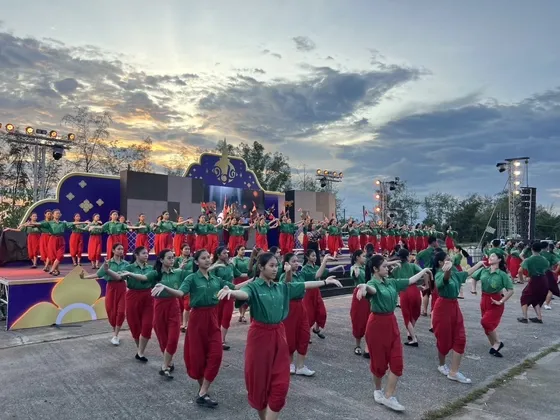 รองผู้ว่าราชการจังหวัดนครศรีธรรมราชลงพื้นที่ ติดตามการเตรียมความพร้อม พิธีเปิดงานเดือนสิบและงานกาชาดจังหวัดนครศรีธรรมราช ประจำปี ๒๕๖๘ ที่จะมีขึ้นอย่างยิ่งใหญ่ในค่ำของวันพรุ่งนี้