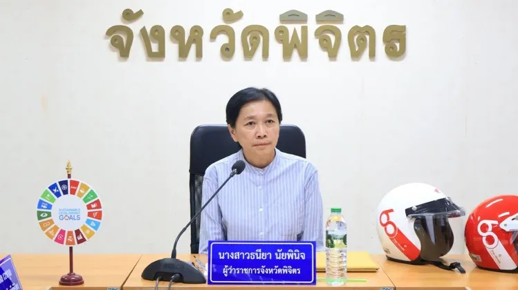 จ.พิจิตร รับมอบหมวกนิรภัย โครงการ ๖๐ ปี ไทยฮอนด้า ขับขี่ปลอดภัย เพื่อสังคมไทยที่ยั่งยืน