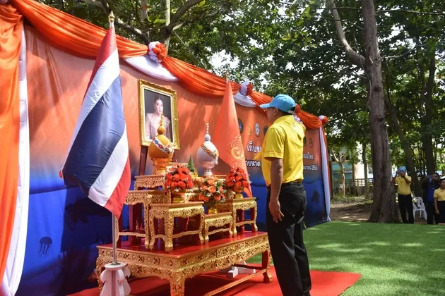 ศรชล.กระบี่ ร่วมกับหน่วยงานภาคีเครือข่าย จัดกิจกรรมเก็บขยะชายหาด/ชายทะเล เฉลิมพระเกียรติสมเด็จพระเจ้าลูกเธอ เจ้าฟ้าสิริวัณณวรี นารีรัตนราชกัญญา