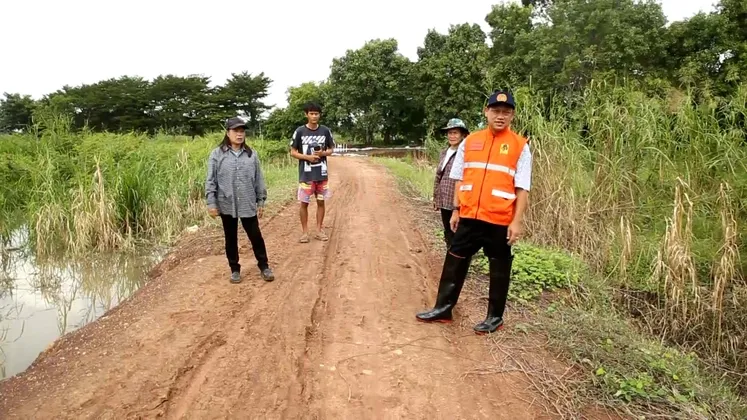 รองผู้ว่าราชการจังหวัดชัยนาท ลงพื้นที่ตรวจติดตามสถานการณ์น้ำ เพื่อเตรียมความพร้อมในพื้นที่ต่าง ๆ ของหวัดชัยนาท
