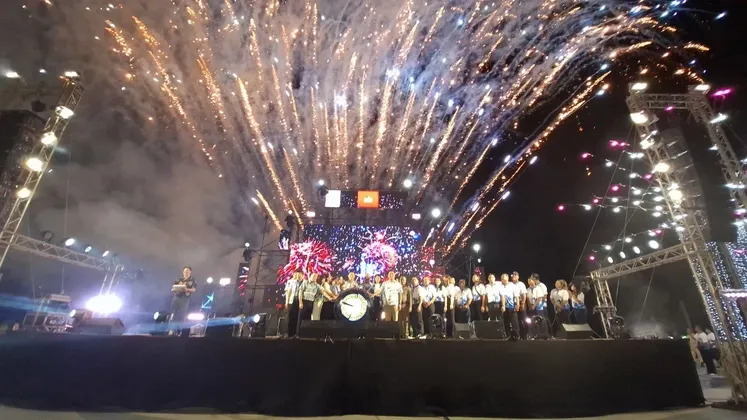 เทศกาลกินหอย ตกหมึก @ ชะอำ ครั้งที่ ๒๔ ยกทัพความอร่อยจากทะเล ดึงดูดนักท่องเที่ยวช่วงโลว์ซีซัน ชูประสบการณ์ตกหมึกกลางทะเลหนึ่งเดียวในประเทศไทย