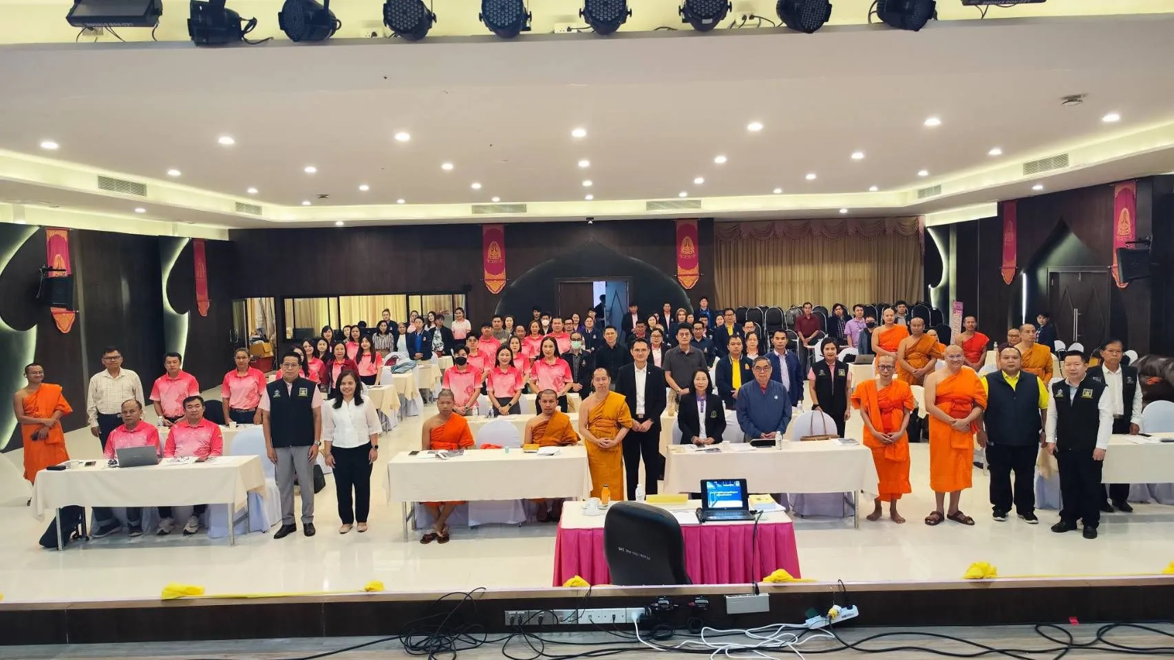 โครงการให้ความรู้ทางกฏหมายแก่ผู้บริหารบุคลากรและนิสิตมหาวิทยาลัยมหาจุฬาลงกรณราชวิทยาลัยวิทยาเขตเชียงใหม่